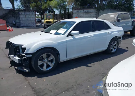 2019 Chrysler 300 300S из США, поврежденный, VIN 2C3CCABG6KH561472